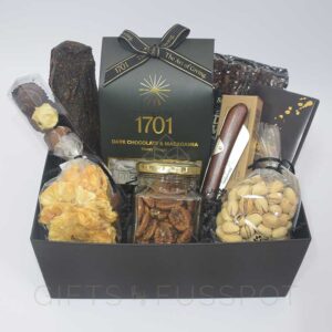 Biltong Nuts & Treats Deluxe Gift Box